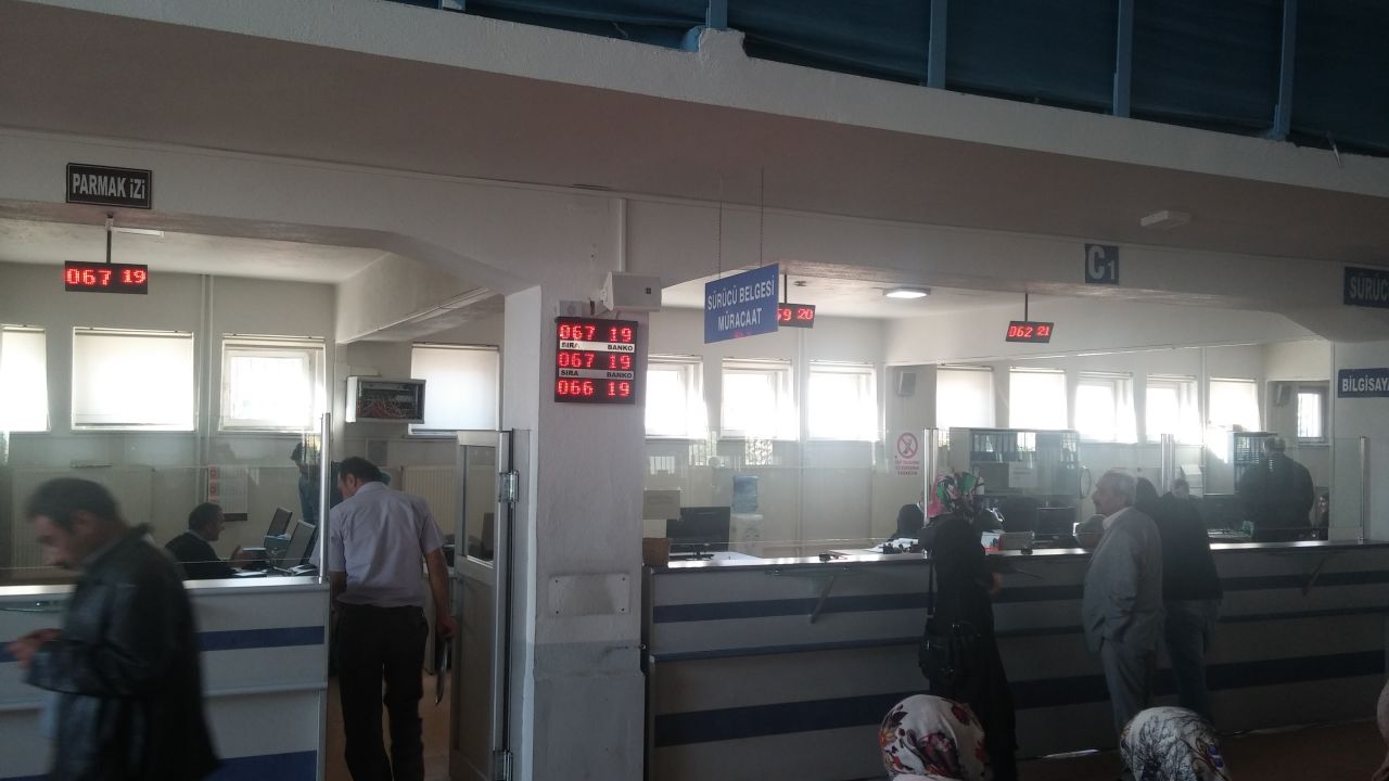 Tescil ve tescilin silinmesi için ilgili kuruluşa başvurmama