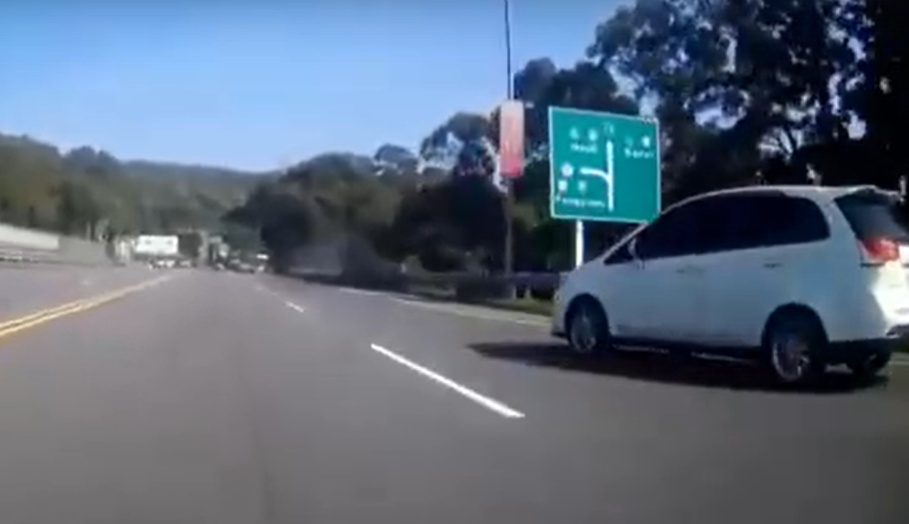 Kavşaklarda 10 kez daha dikkatli olmamızı işaret eden video