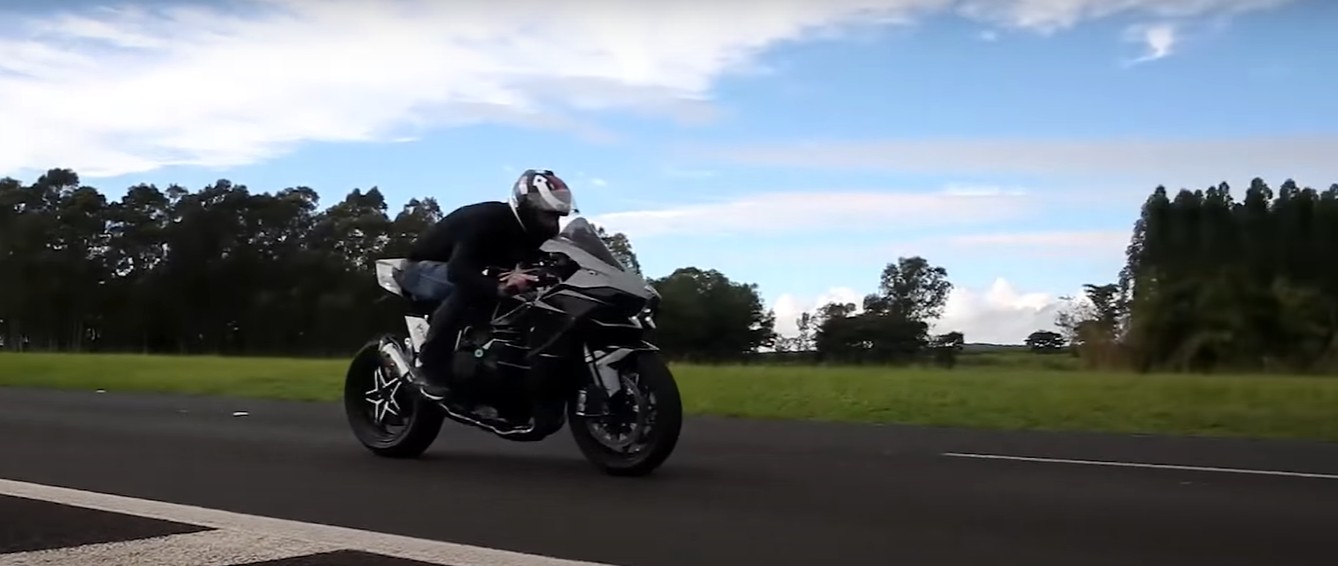 When 400 Km/H is not enough - World fastest motorcycle