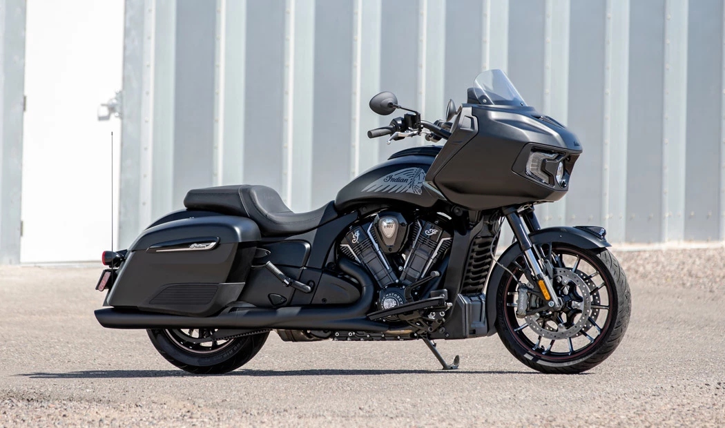 Indian Challenger Dark Horse 2020