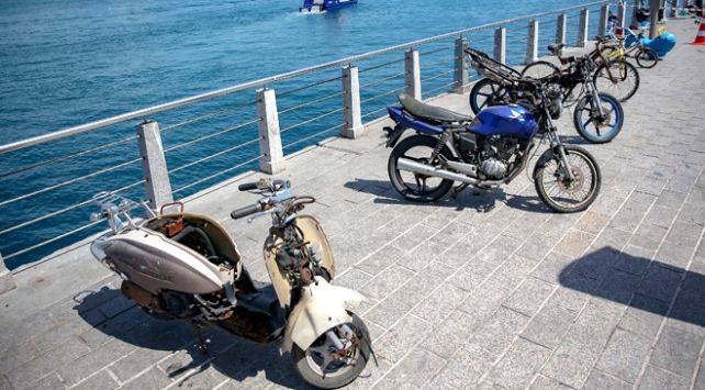 Boğazın sularından motosiklet çıktı
