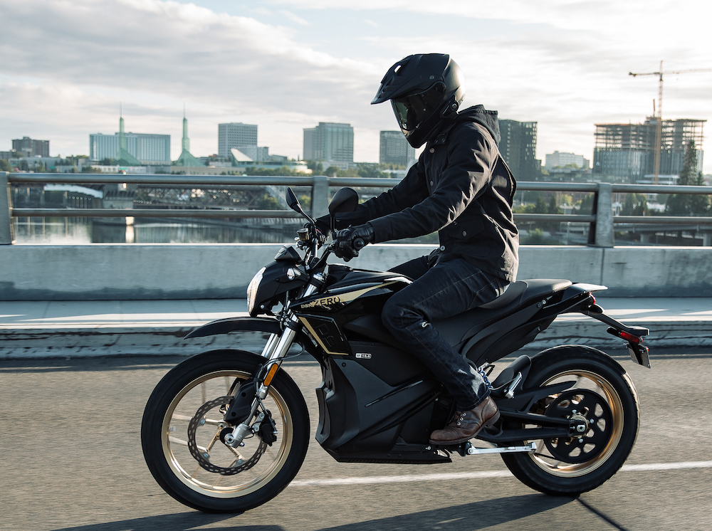 Zero, iki yeni elektrikli motosiklet modelini sessizce markaladı