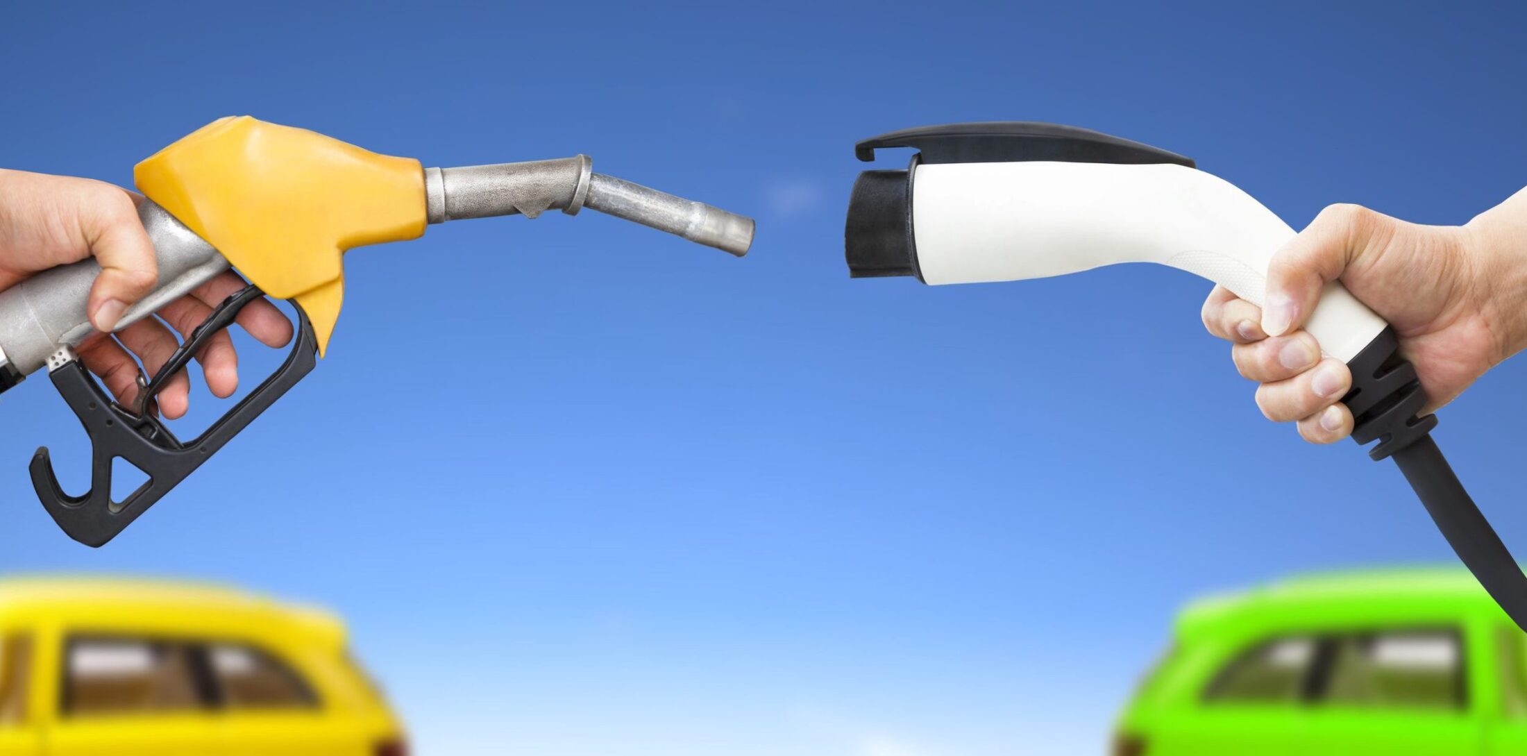 Neden bazı elektrikli motosiklet sahipleri benzinliye dönüyor - nedeni şaşırtıcı değil