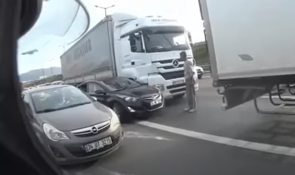 Tırlar'da kör nokta, mutlaka izleyin
