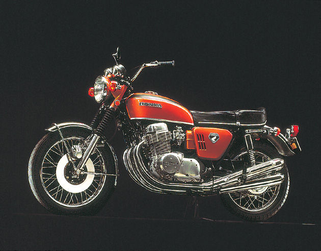 Grand Prix Makinelerinin Soyundan Dream CB750 FOUR