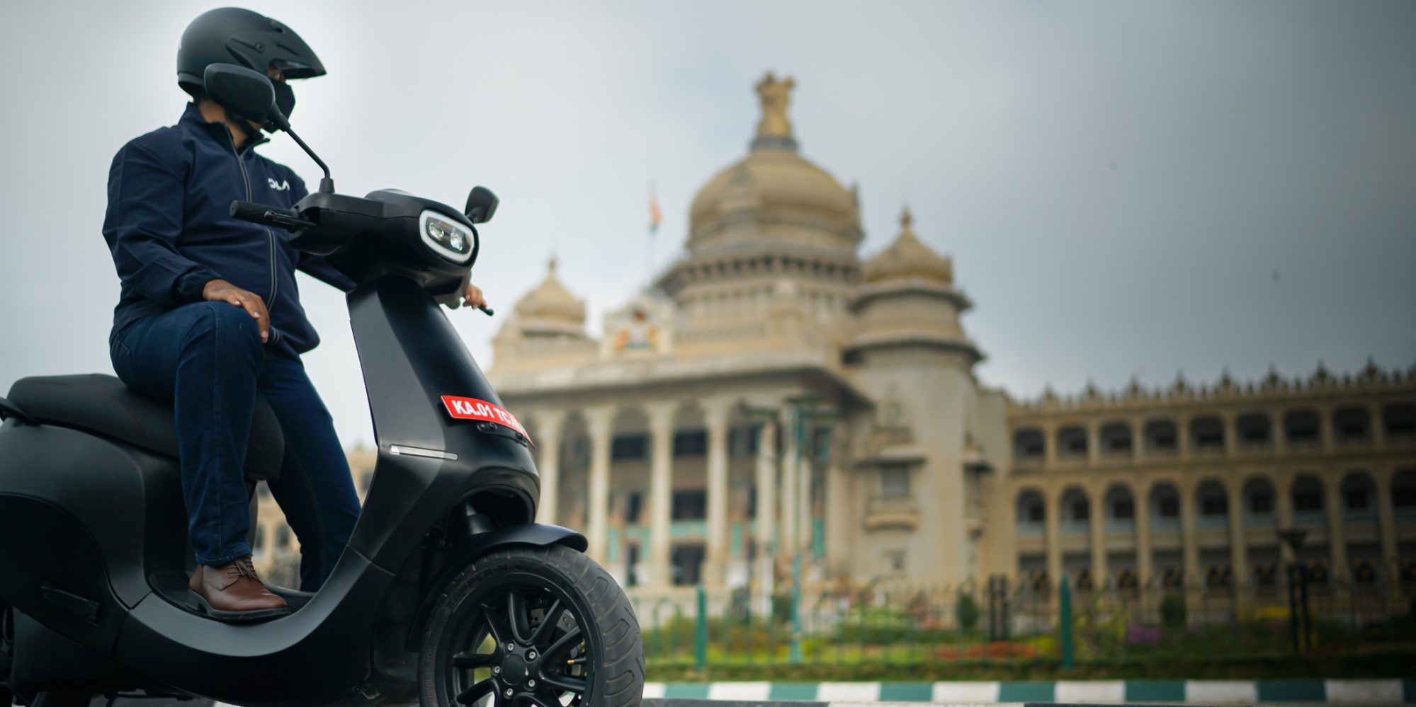 Ola elektrikli scooter'ın, ilk sürüş videosu