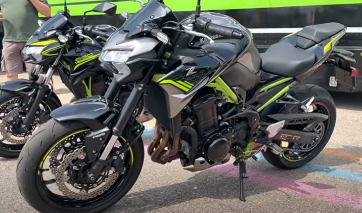 2021 The New 7 Badass Naked, Standard Motorcycles