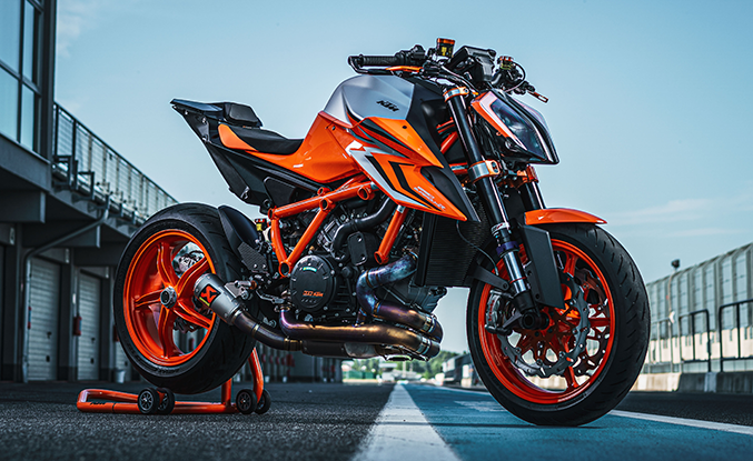 2022 KTM 1290 Super Duke R EVO