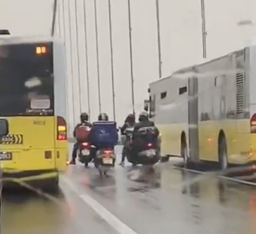 Araç geçişleri polis kontrolünde yapılıyor!