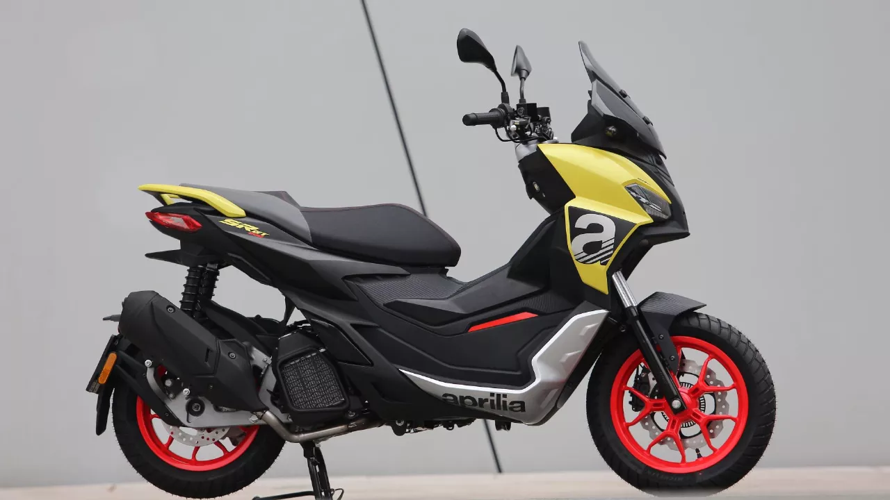 Yeni Aprilia SR GT scooterları EICMA 2021'de görücüye çıktı