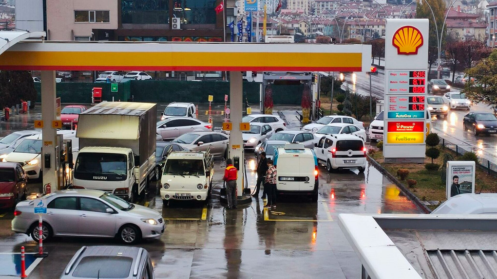 Benzine 79 kuruş zam bekleniyor!
