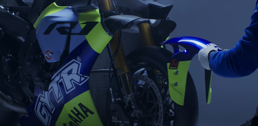 Yamaha R1 GYTR VR46 Tribute