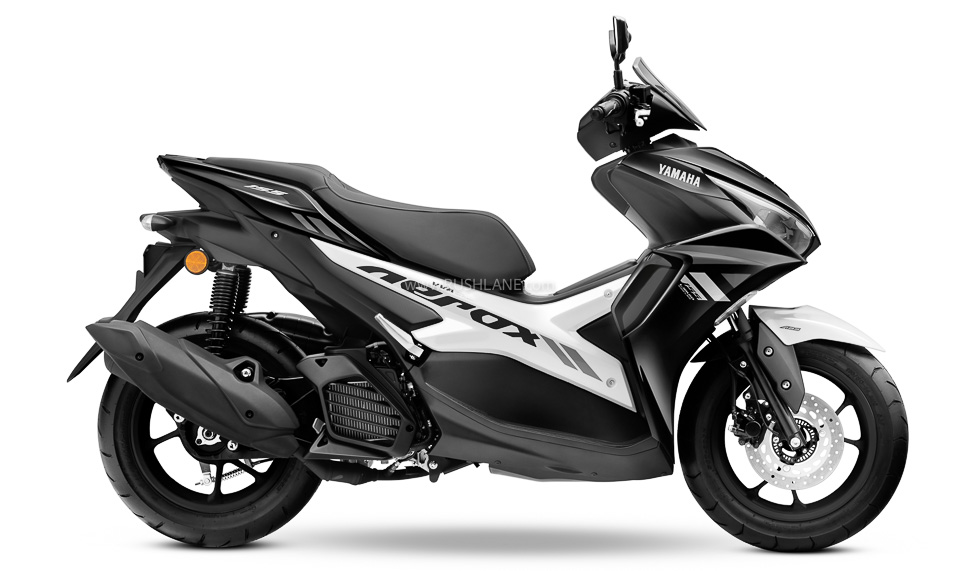 Yamaha R15 Tabanlı Aerox 155cc'in Yeni Siyah Canavarı
