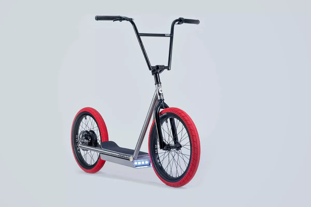Pipegun elektrikli kickbike