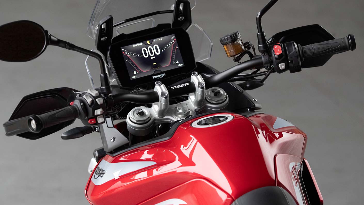 TIGER 900 GT ve PRO arasındaki farklar