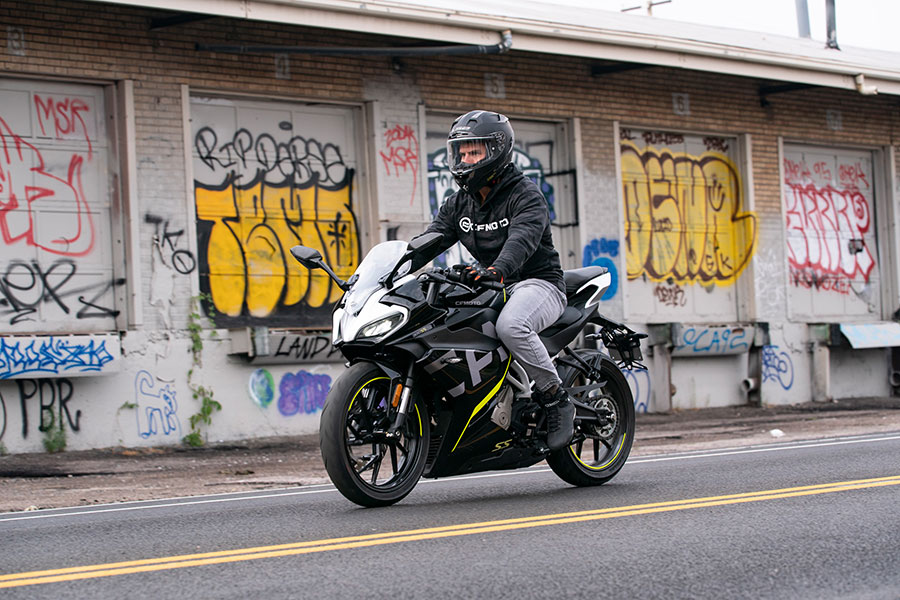 2022 CF Moto 300SS Tanıtım Video