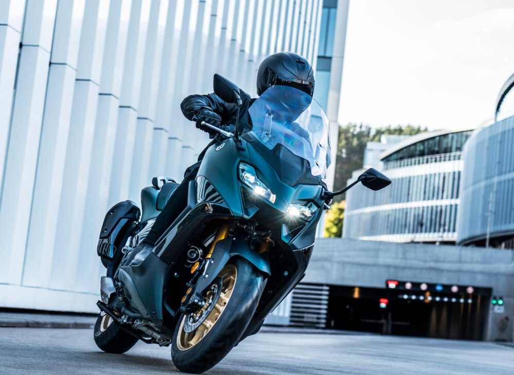 2022 Yamaha TMAX 560