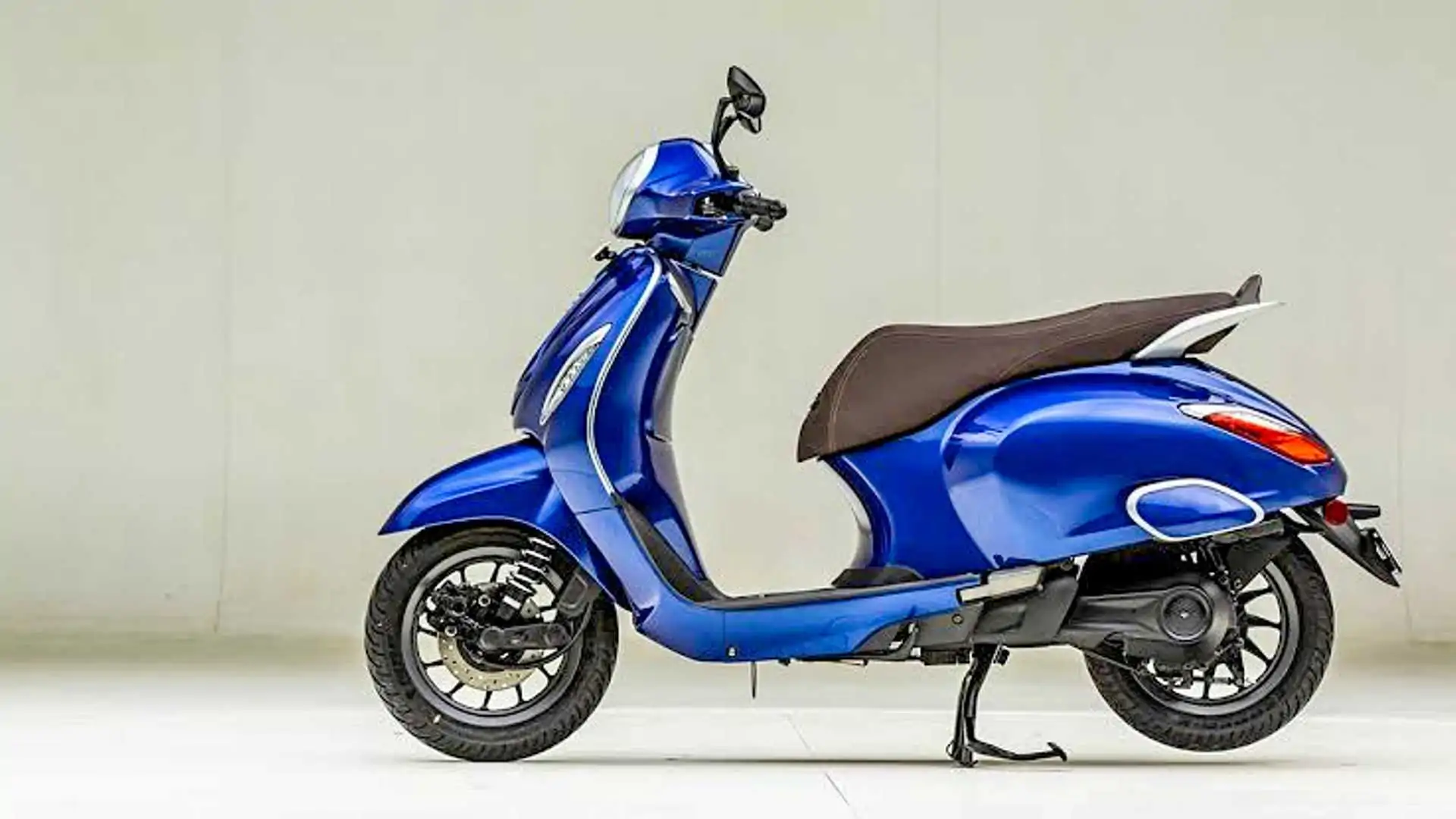 Bajaj EV Modellerini Genişletmeye Hazırlanıyor