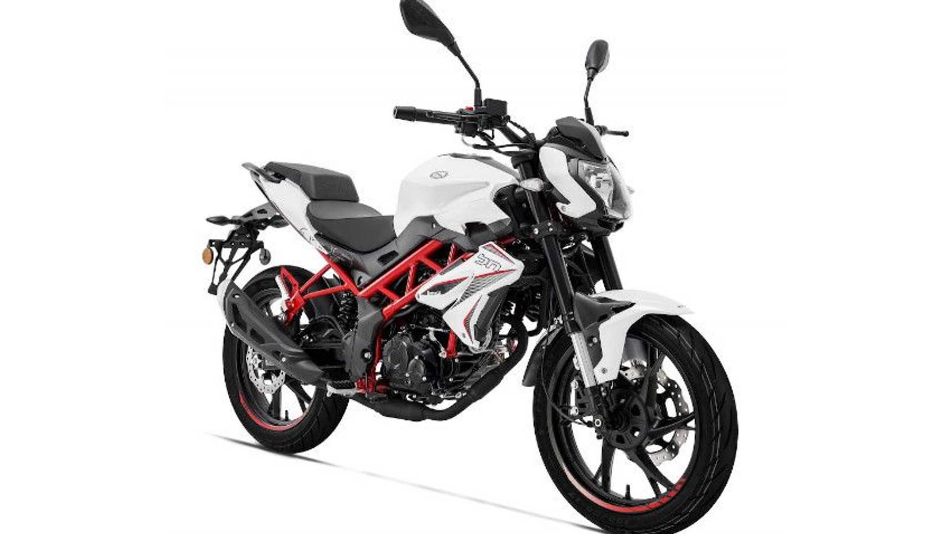 Benelli, İtalya'da BN 125'yi Yeniliyor