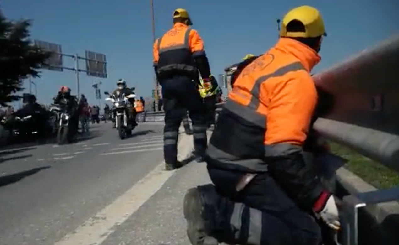 İstanbul'da Motosiklet Koruyucu Ray Montajı Yapıldı