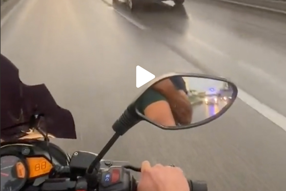 Kurye Ambulansa Yol Açtı