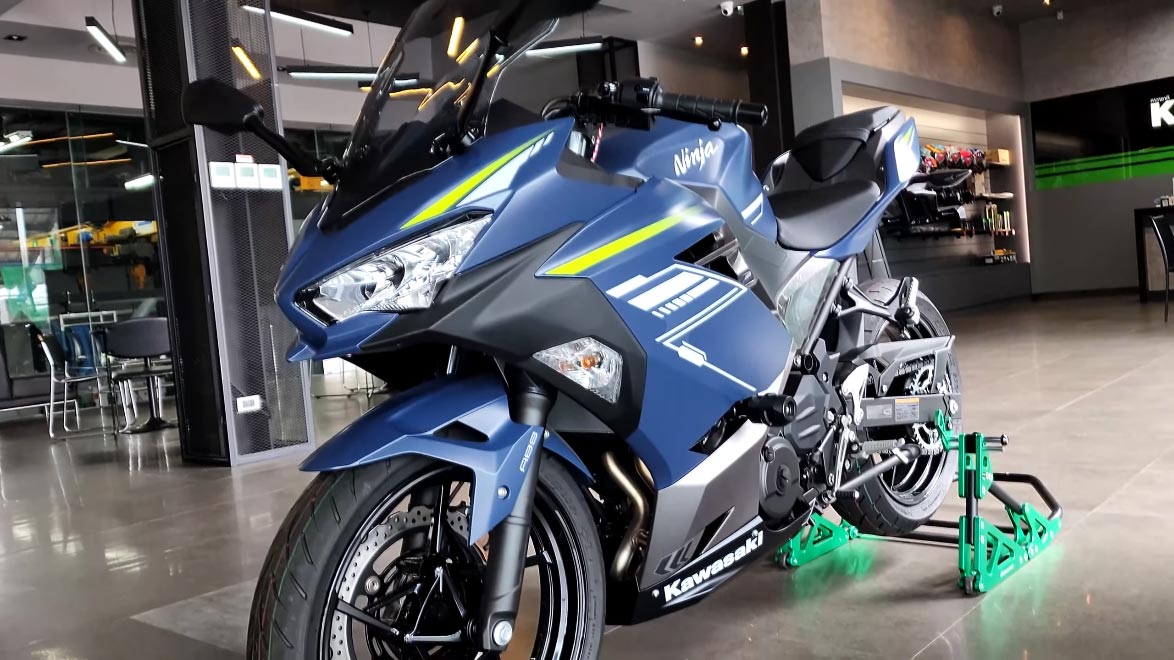 New 2022 Kawasaki Ninja 400 SE