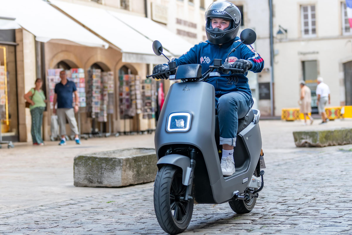Mash, E-City 4.0 Elektrikli Scooter'ı Sundu
