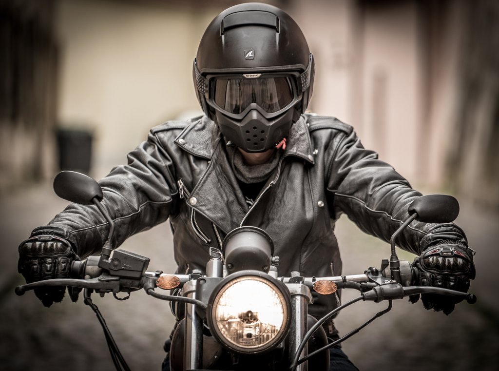 15 Maddede Güvenli Motosiklet Sürüşünün Kuralları