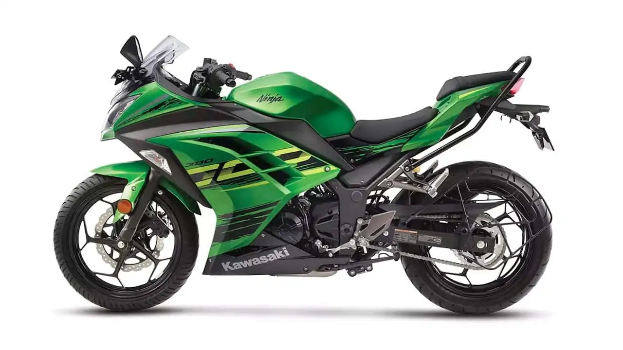 2023 Kawasaki Ninja 300 Asya'ya Adım Attı