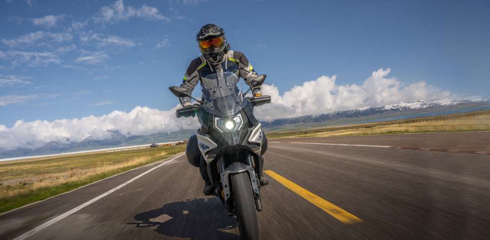 CFMoto, 700MT Adventure-Tourer'ı Tanıttı