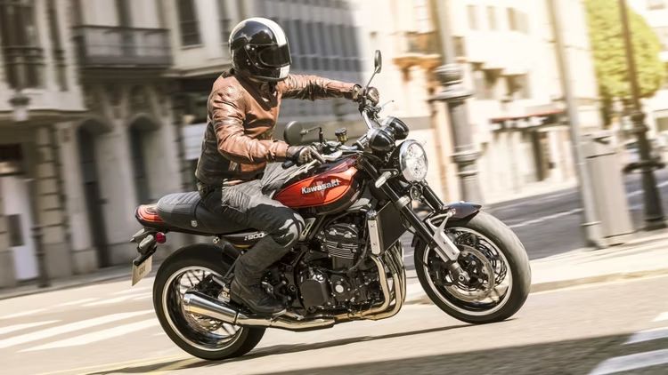 En Güçlü Naked Modellerden Biri - Kawasaki Z900 RS