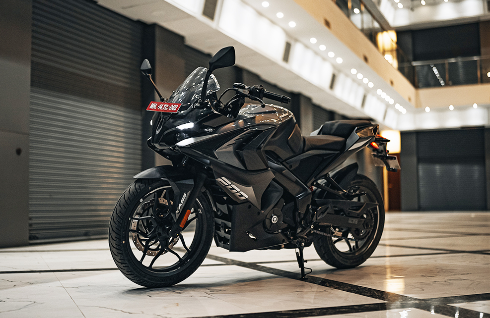 Bajaj pulsar 200 RS nasıldır