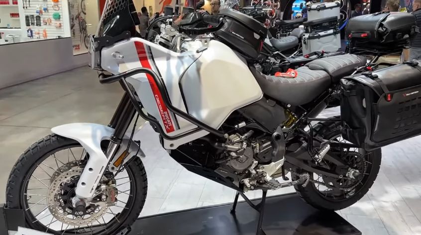 2023'ün En İyi 10 ADV Motosikletleri