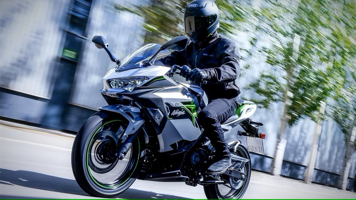 2024 Kawasaki Ninja e-1 ve Z e-1 Geliyor