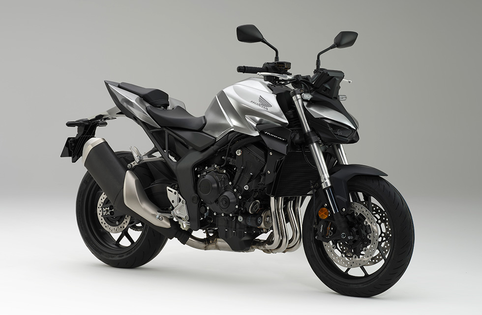 2024 Honda CB1000 Hornet için 12 Yenilik