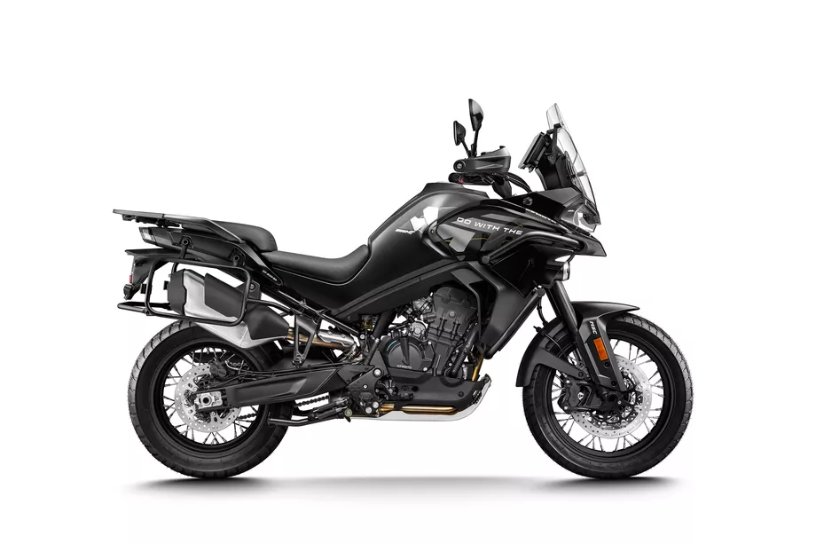 2024 CFMOTO 800MT, Tüm Özelliklere Sahip