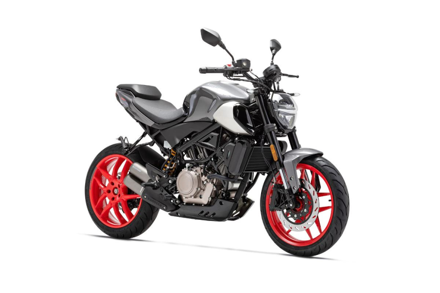 2024 Keeway V302N, 298cc'lik Streetfighter