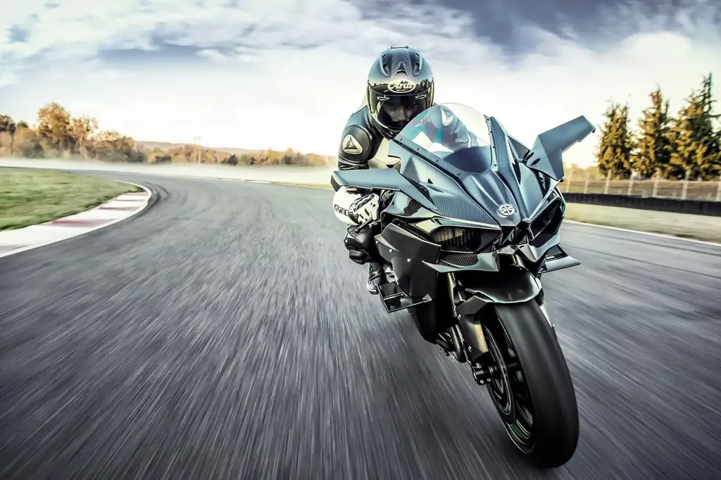 2024 Kawasaki H2R Hakkında Bilmeniz Gereken 10 Şey