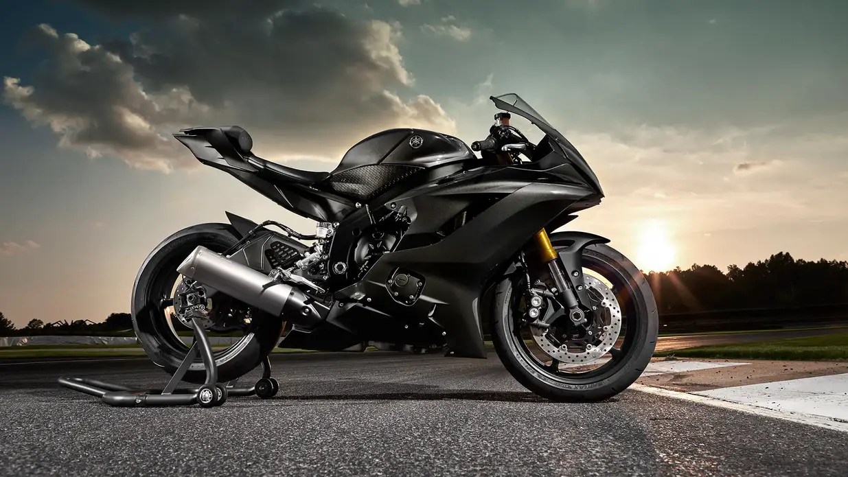 2024 Yamaha YZF-R6 için 7 Yenilik