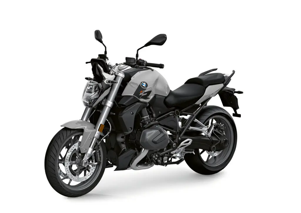 2024 BMW R1250R, 136 Beygir Güce Sahip