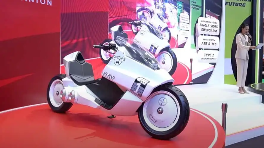 Taylandlı Üreticiden Akira'yı İlham Alan Elektrikli Motosiklet: Rapid K-1988