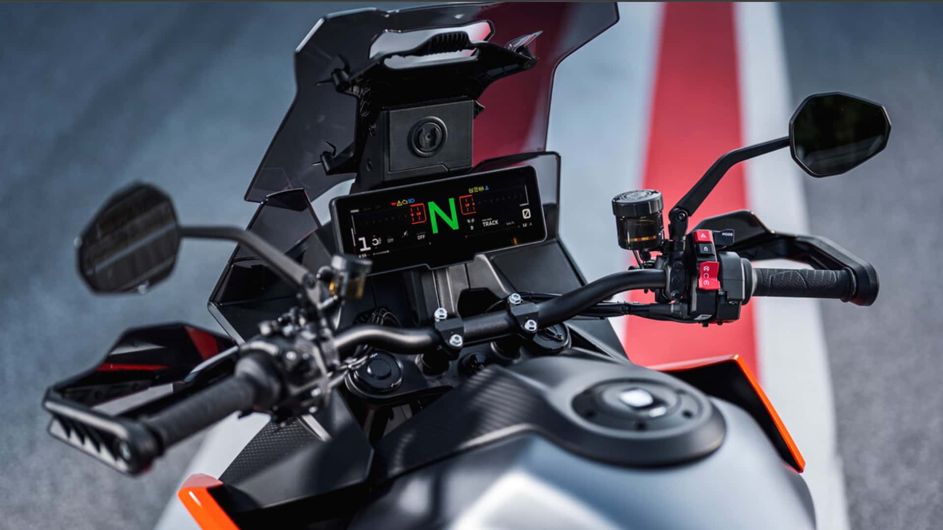 Yeni KTM'lerde Android Ekranlar Olacak, İşte İyi ve Kötü Yönleri