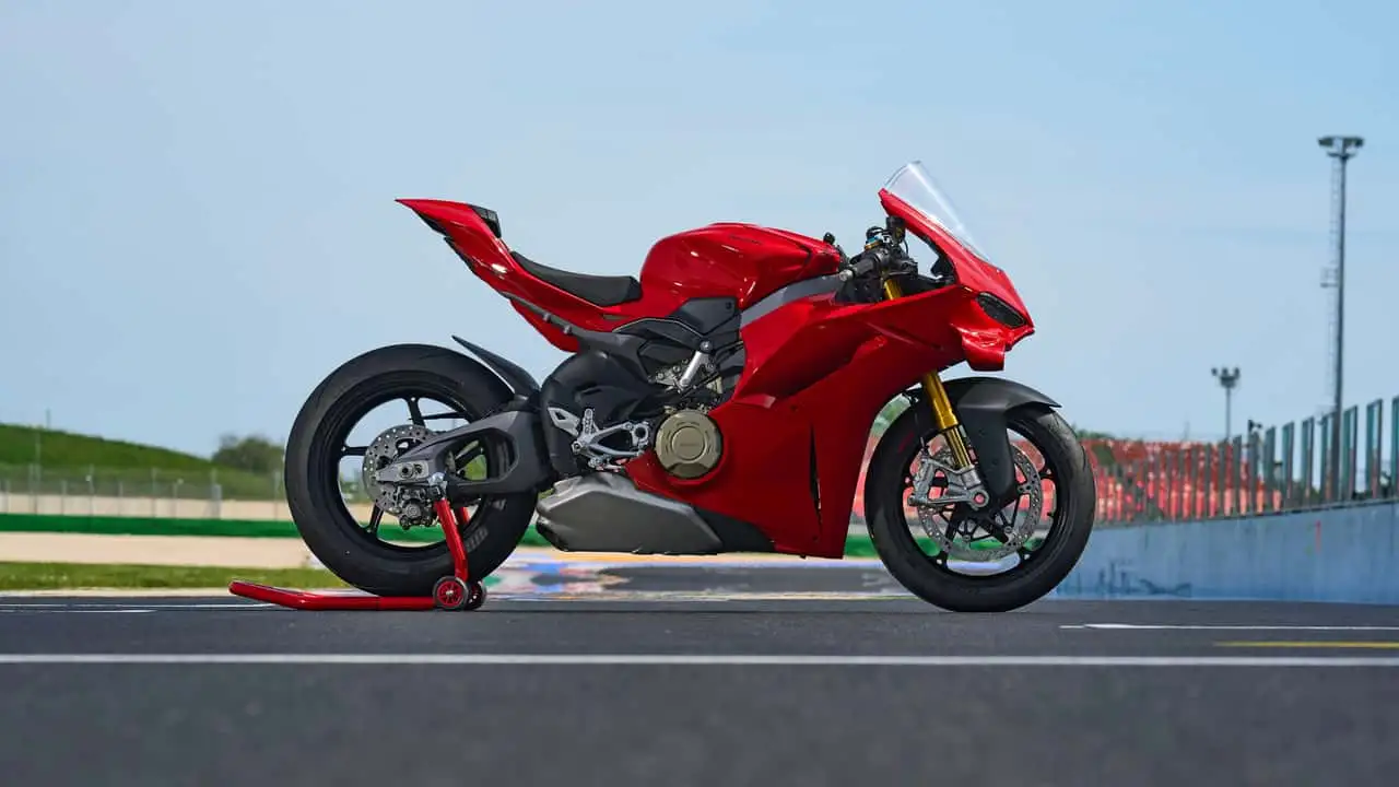 Ducati, Otomatik Debriyajda Yarış Teknolojisini Sokaklar için Uyarlıyor