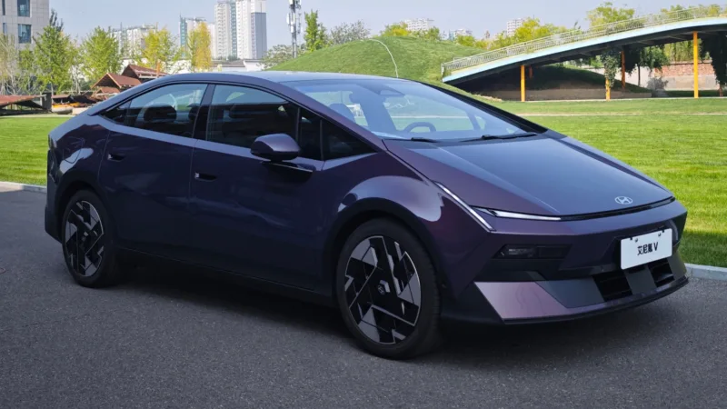 Hyundai IONIQ V Satışa Çıktı: 620 Km Menzilli Elektrikli Sedan 15 Bin Doların Altına İndi