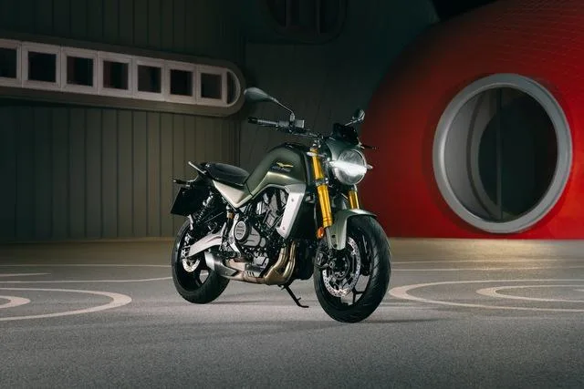 2027 Moto Guzzi The Trip 500 Teknik Özellikler, Fiyat ve Rakipleri