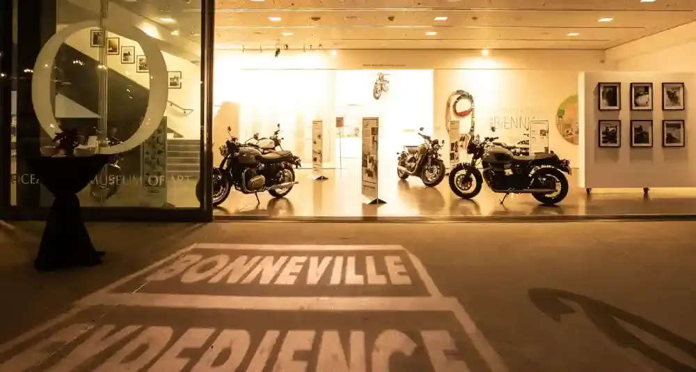 Triumph'tan Büyük Sürpriz: 6 Ekim'de 4 Yeni Motosiklet Birden Tanıtılacak