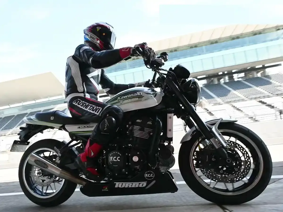 Kawasaki Z900RS Turbo 198 PS'ye Ulaştı! Japonlar Retro Motosikleti Canavara Çevirdi