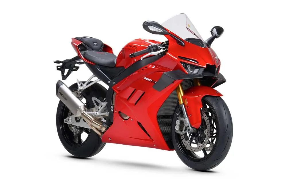ZXMOTO Fiyatları Açıklandı: 133 HP'lik 820RR ve 83 HP'lik Dört Silindirli 500RR Satışa Hazırlanıyor!