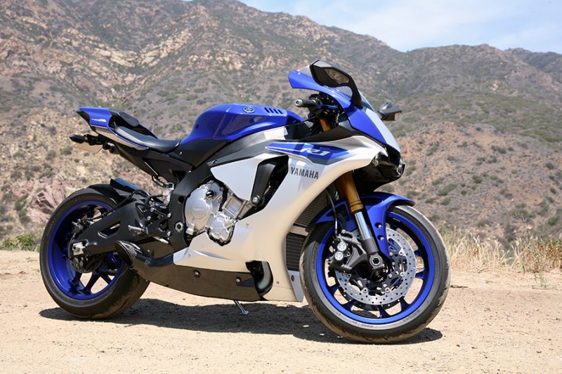 2015 yamaha r1 modeli