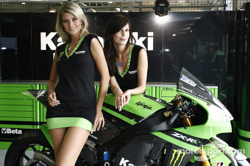 Kawasaki girls 4